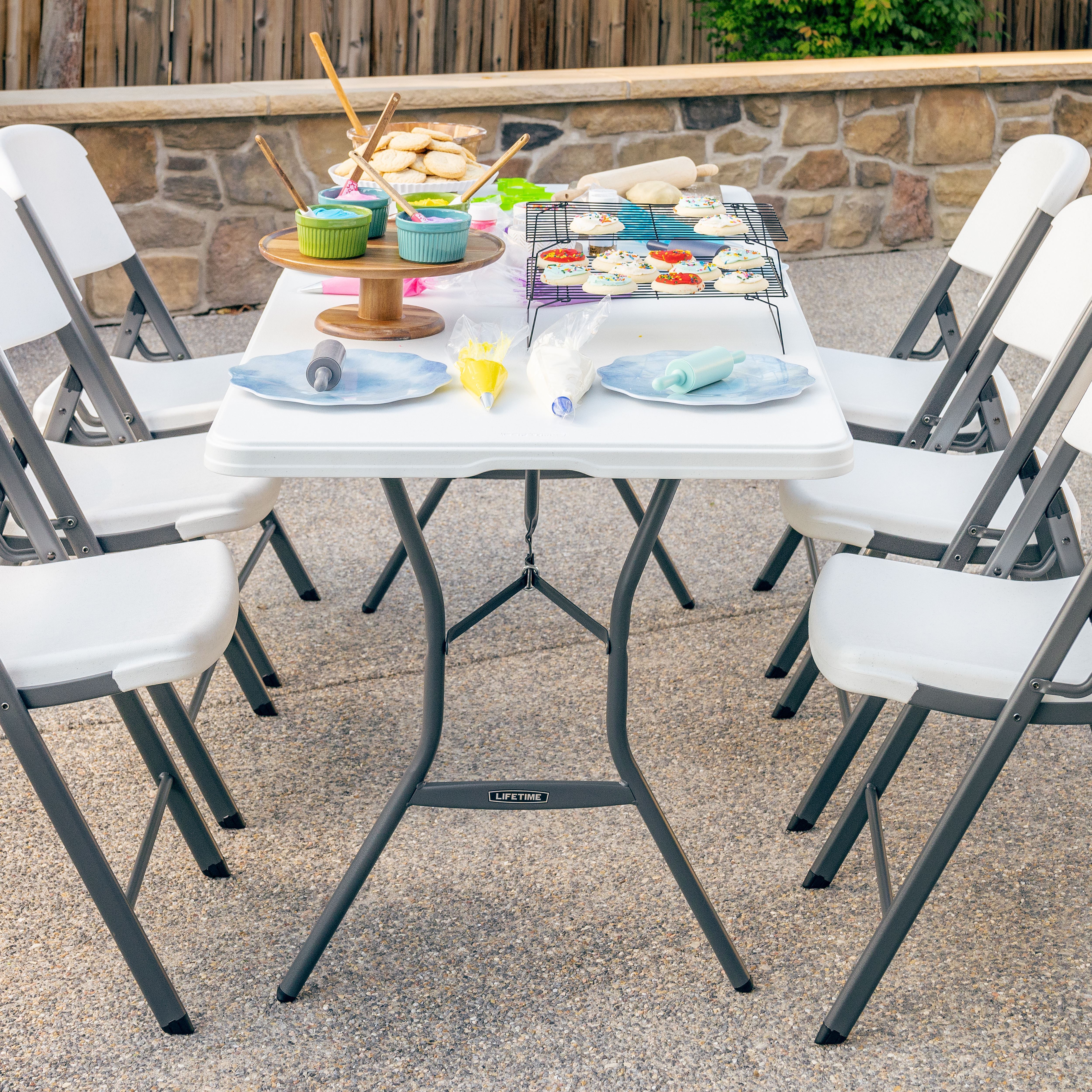 Lifetime 6-Foot Fold-In-Half Table (Light Commercial)