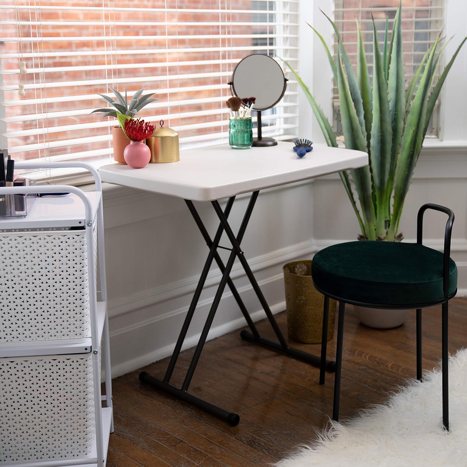 Lifetime 30-Inch Personal Table